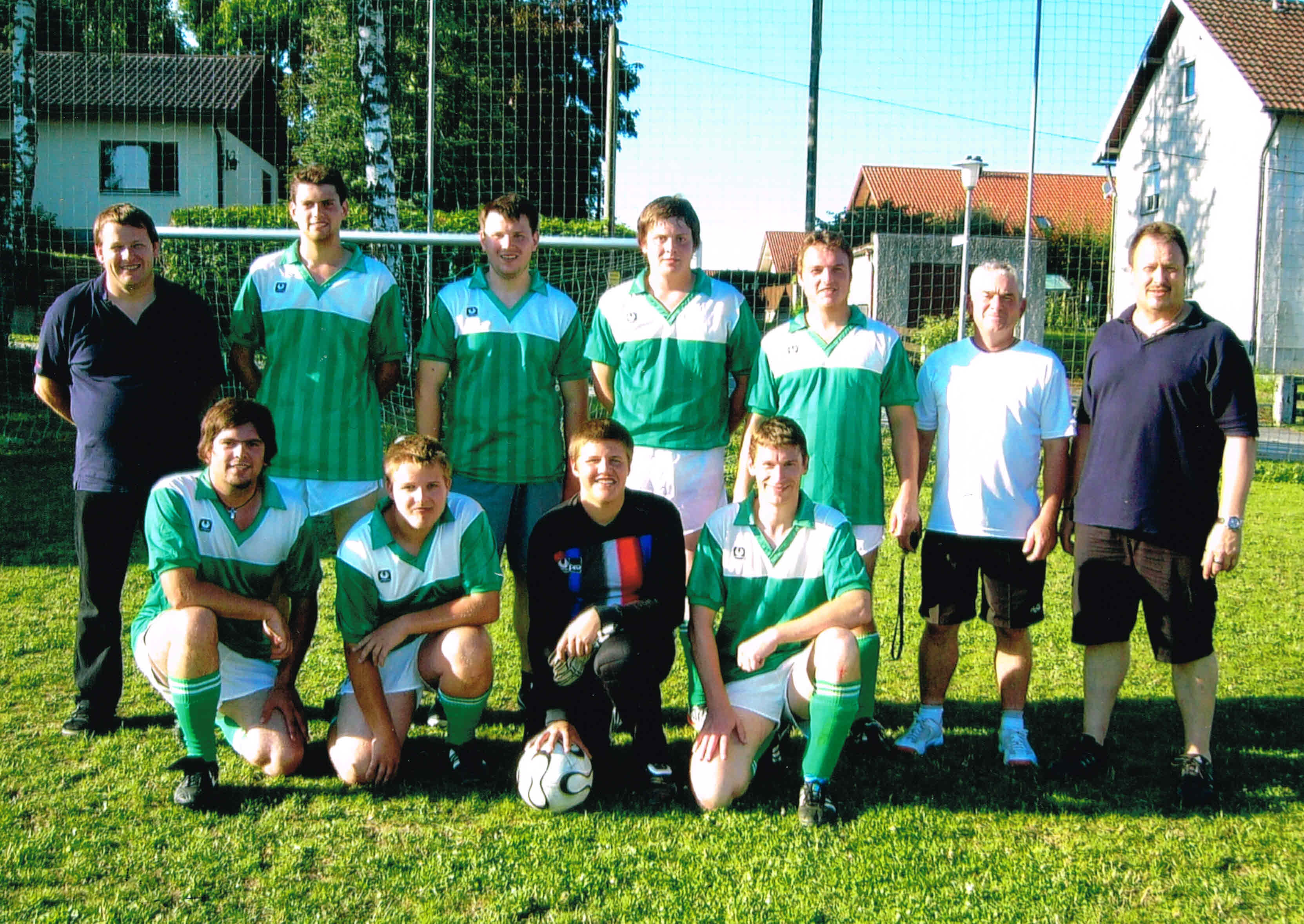 Media_120708_Siegermannschaft_Fussballturnier_Feuerwehrfest