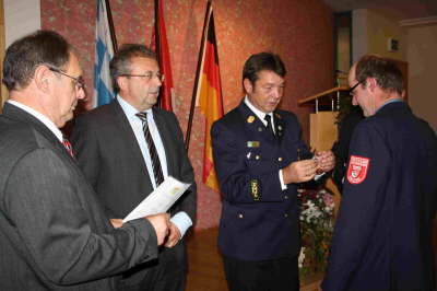 010_Staatliche_Ehrung_25Jahre_1201011